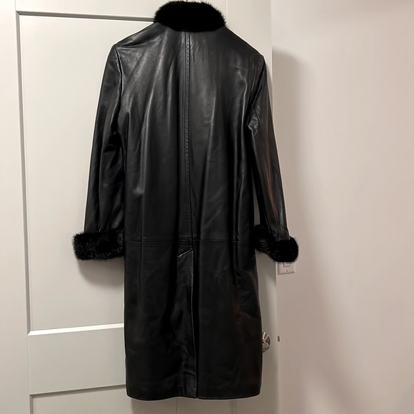 Mink-lined Leather coat - Picture 3 of 12